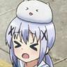 >_<